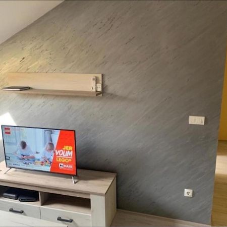 Zara Apartman Krusevac - Centar Apartment Exterior foto