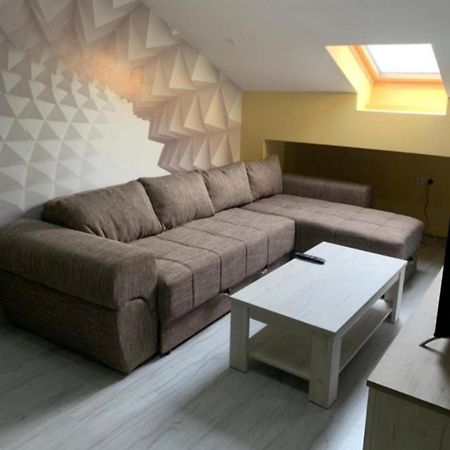 Zara Apartman Krusevac - Centar Apartment Exterior foto